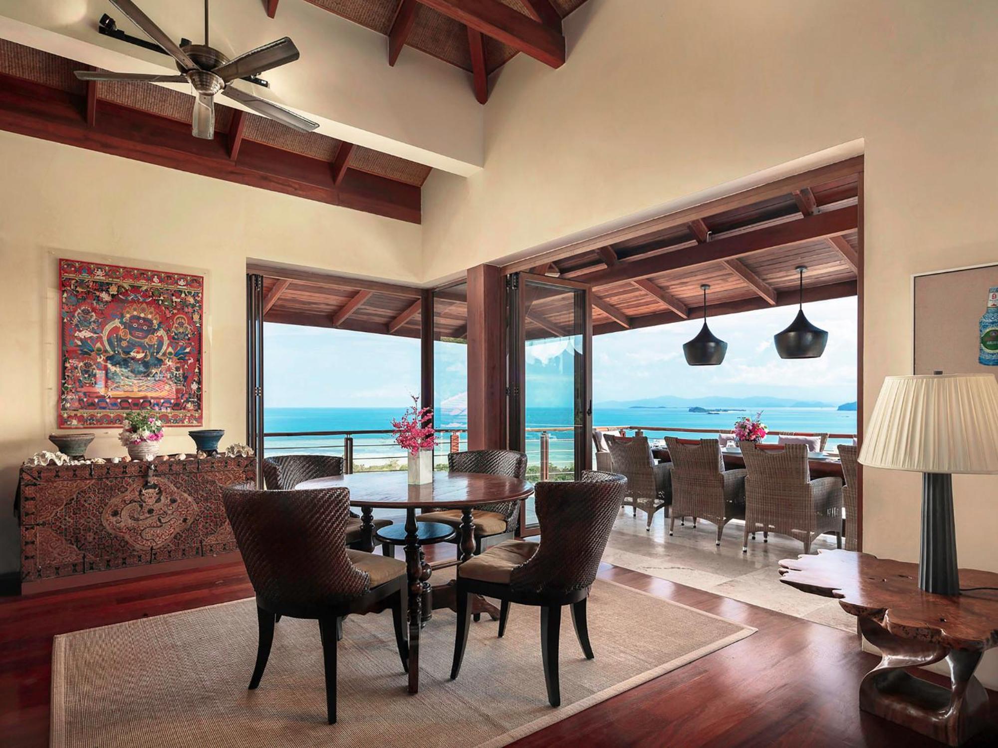 Soluna - Luxury 5-star Seaview Escape