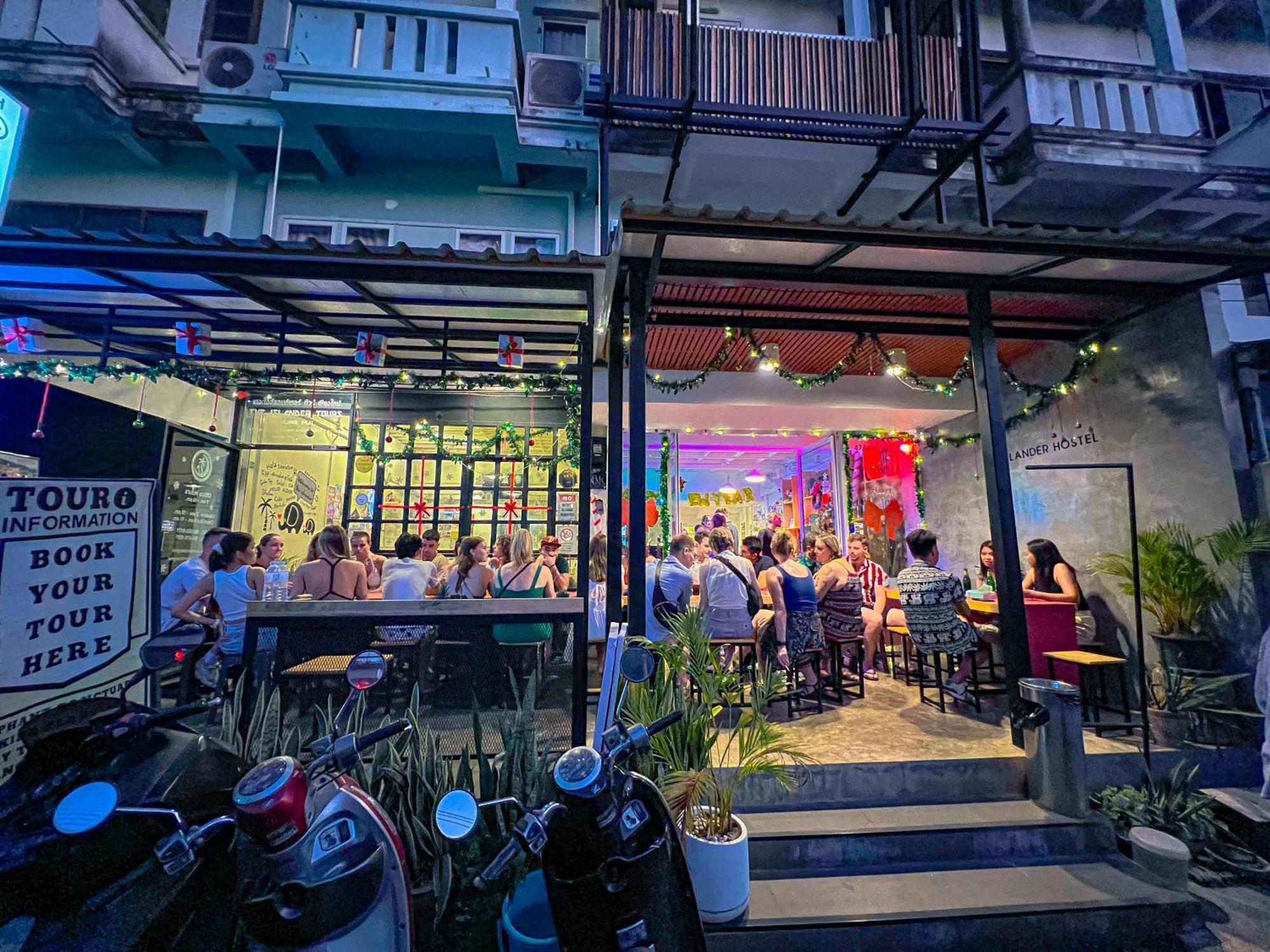 Hostel The Islander