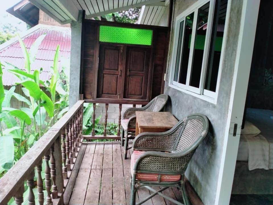 Sawasdeepai River Guest house Pai