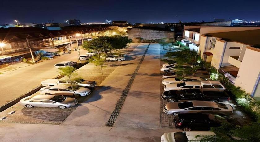 Leevana Hotel 3*
