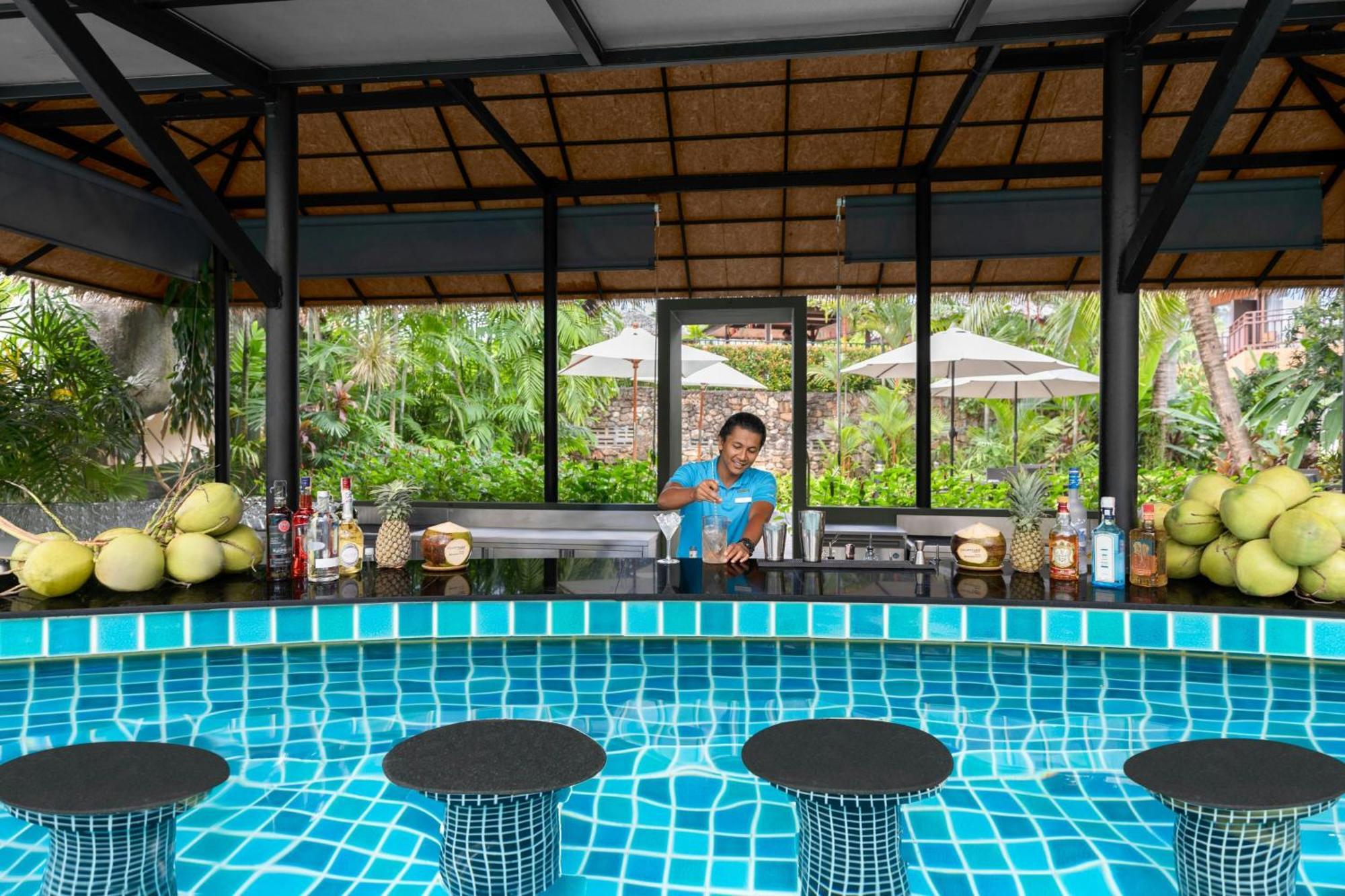 Resort Courtyard By Marriott Phuket, 4*
