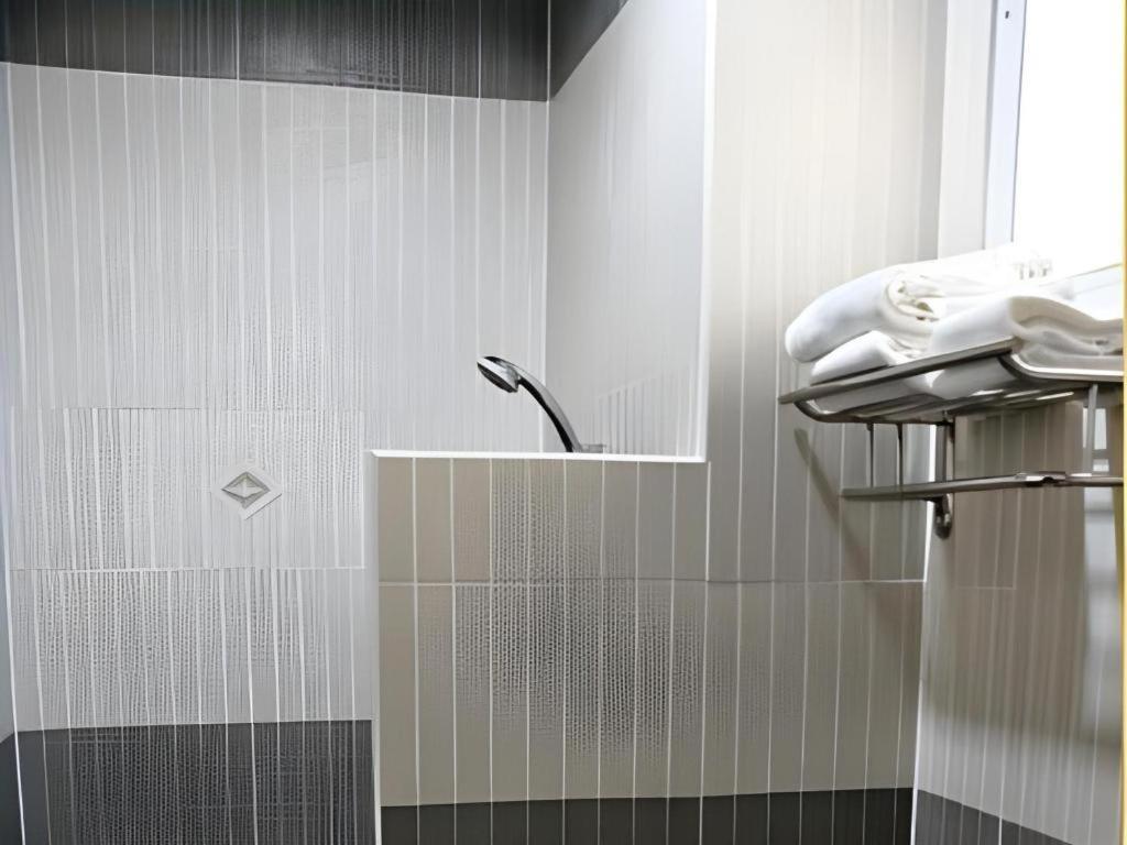 Sukthavorn Hotel 2*
