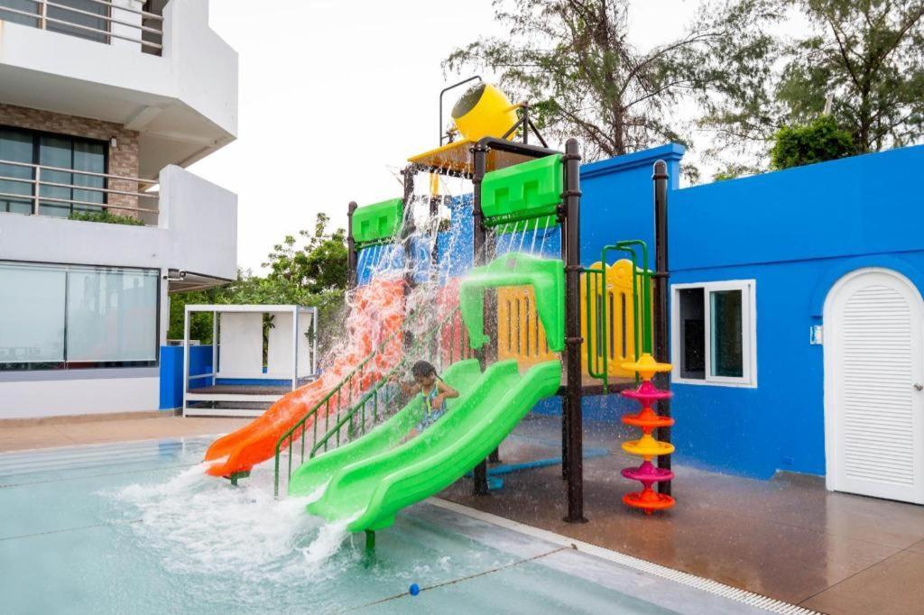 Blue Wave Resort 3*