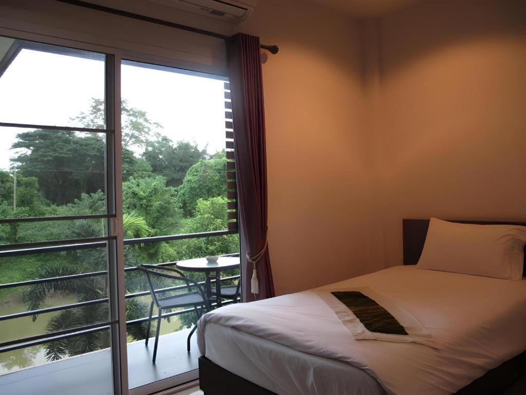 Sukthavorn Hotel 2*