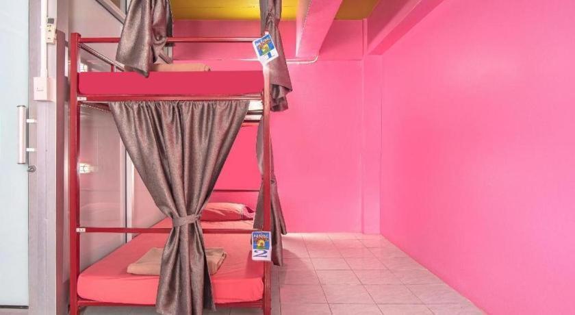 Hostel Oyo 586 I *