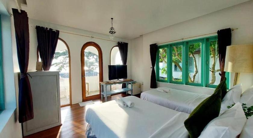 Warapura Koh Chang