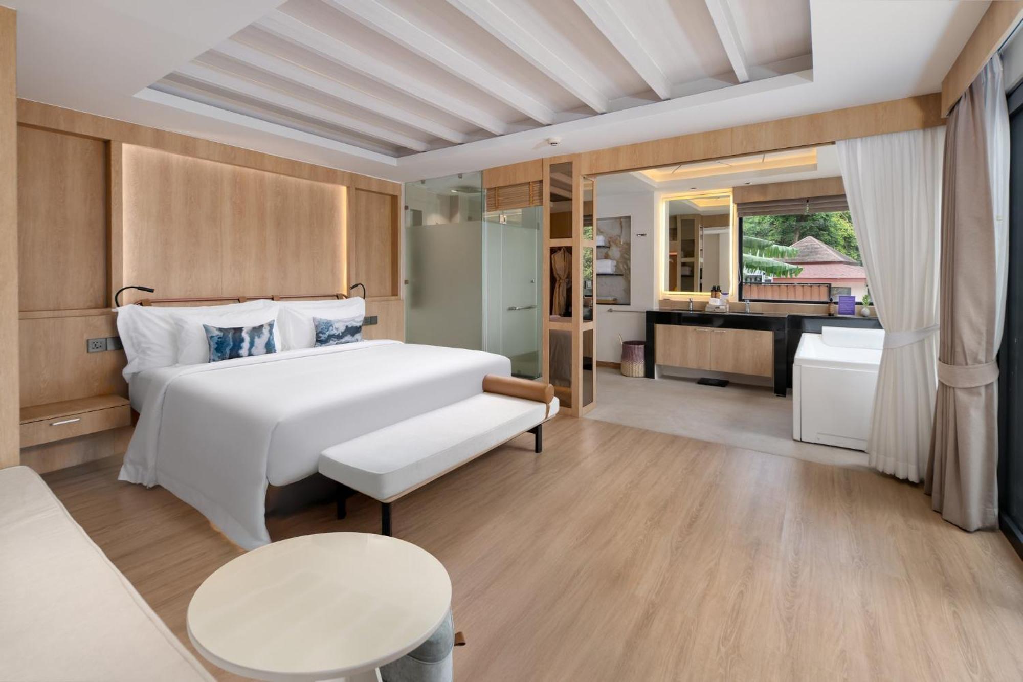 Centara Island 4*