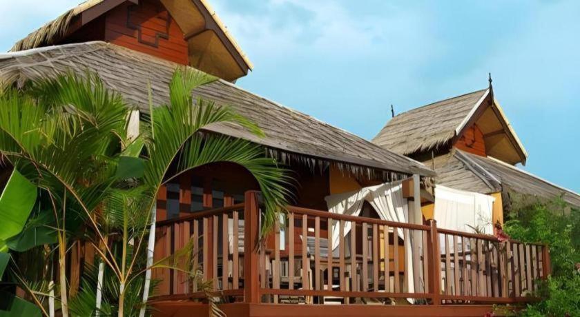 Hotsprings Resort 4*