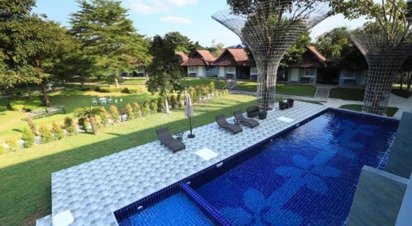 Amarin Resort 3*