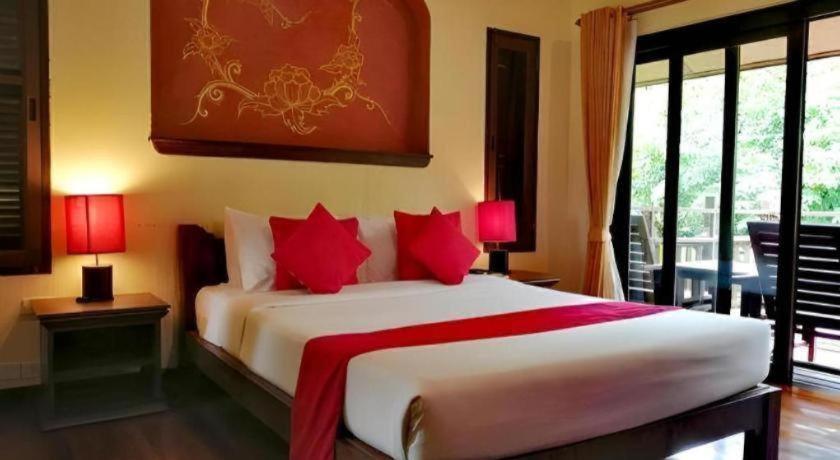 Hotsprings Resort 4*