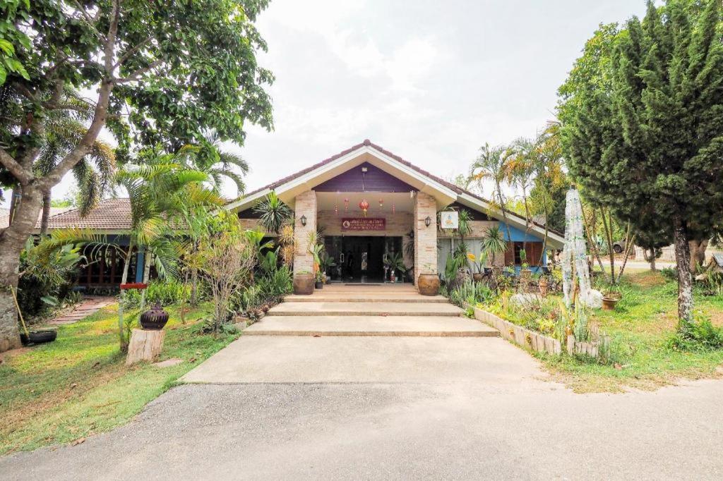 Oyo 920 Saensukkho And Chiang Rai