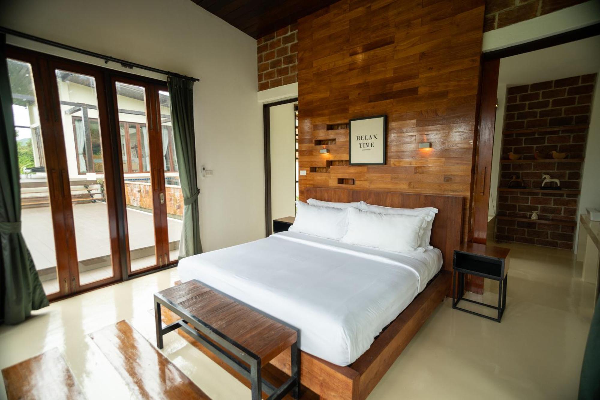 Resort Puripai 4*