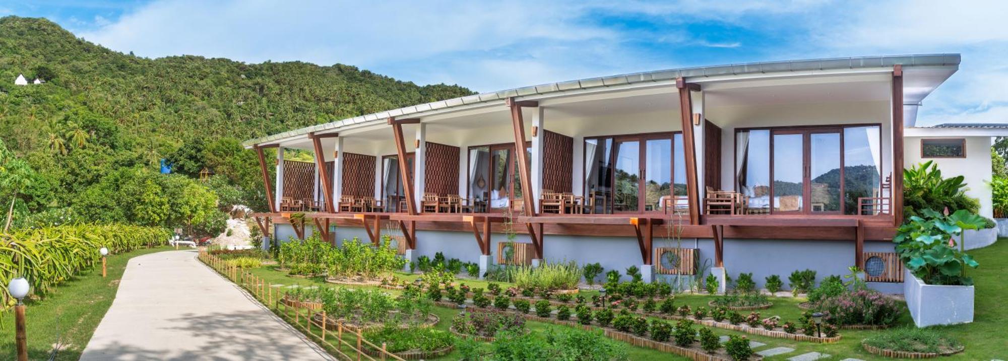Ban's Diving Resort 4*