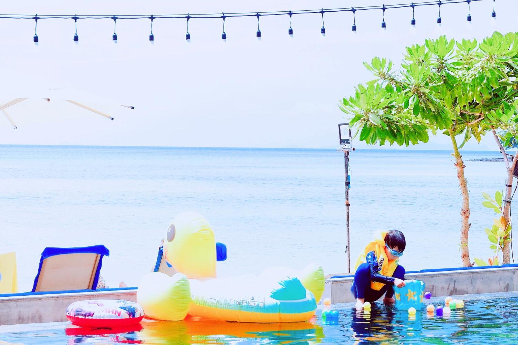 Villa Moonlit Bay Seaview & *