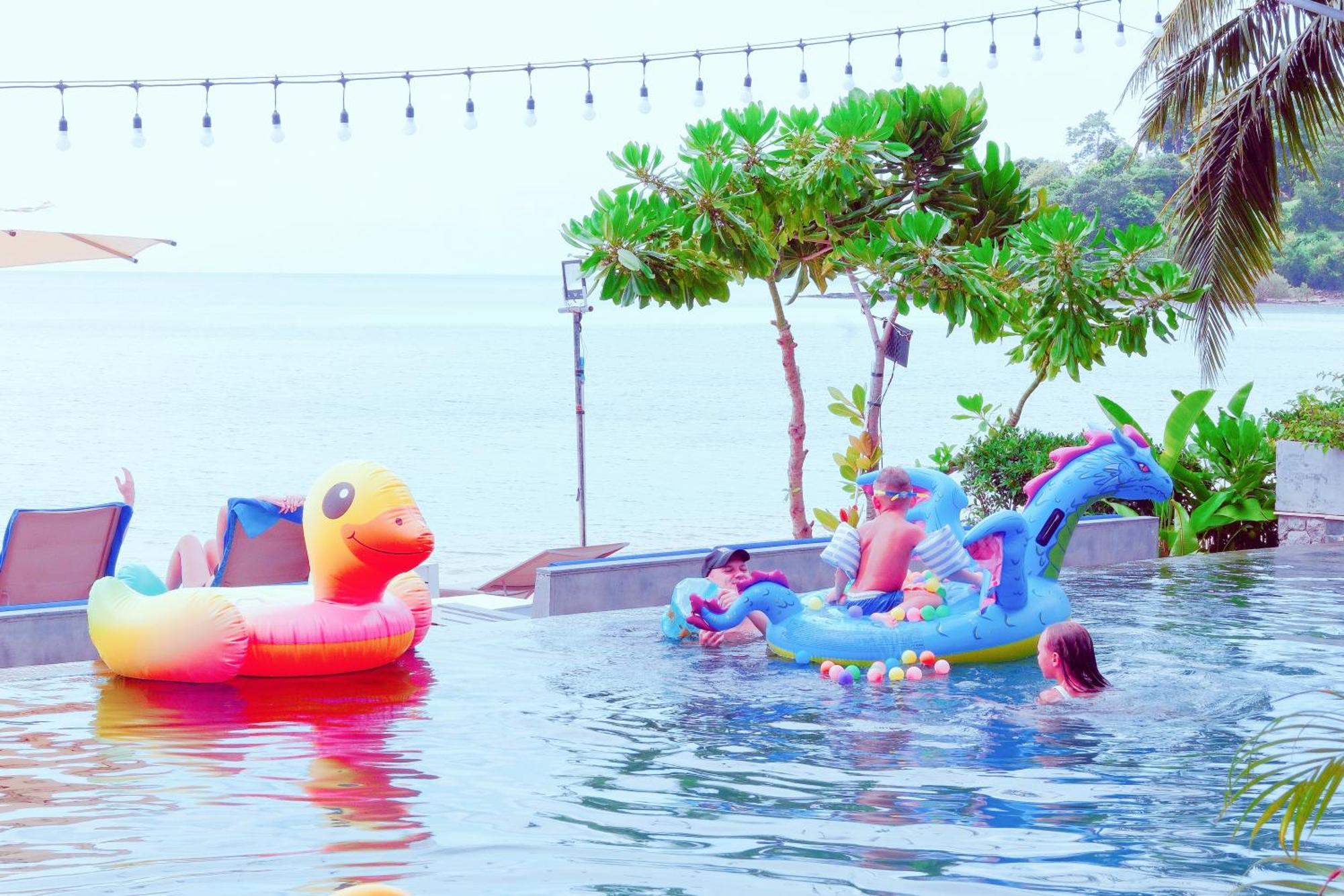 Villa Moonlit Bay Seaview &