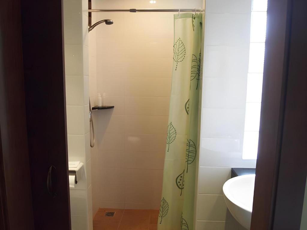 Ecozy Hotel Phuket
