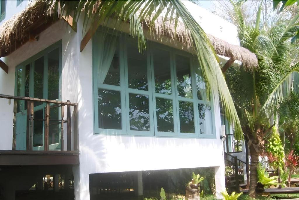 Warapura Koh Chang