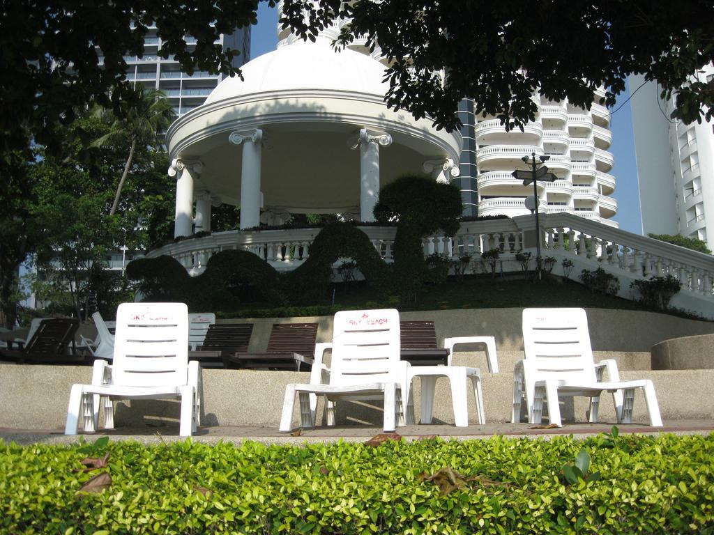 Sky Orchid Beachfront Apartment