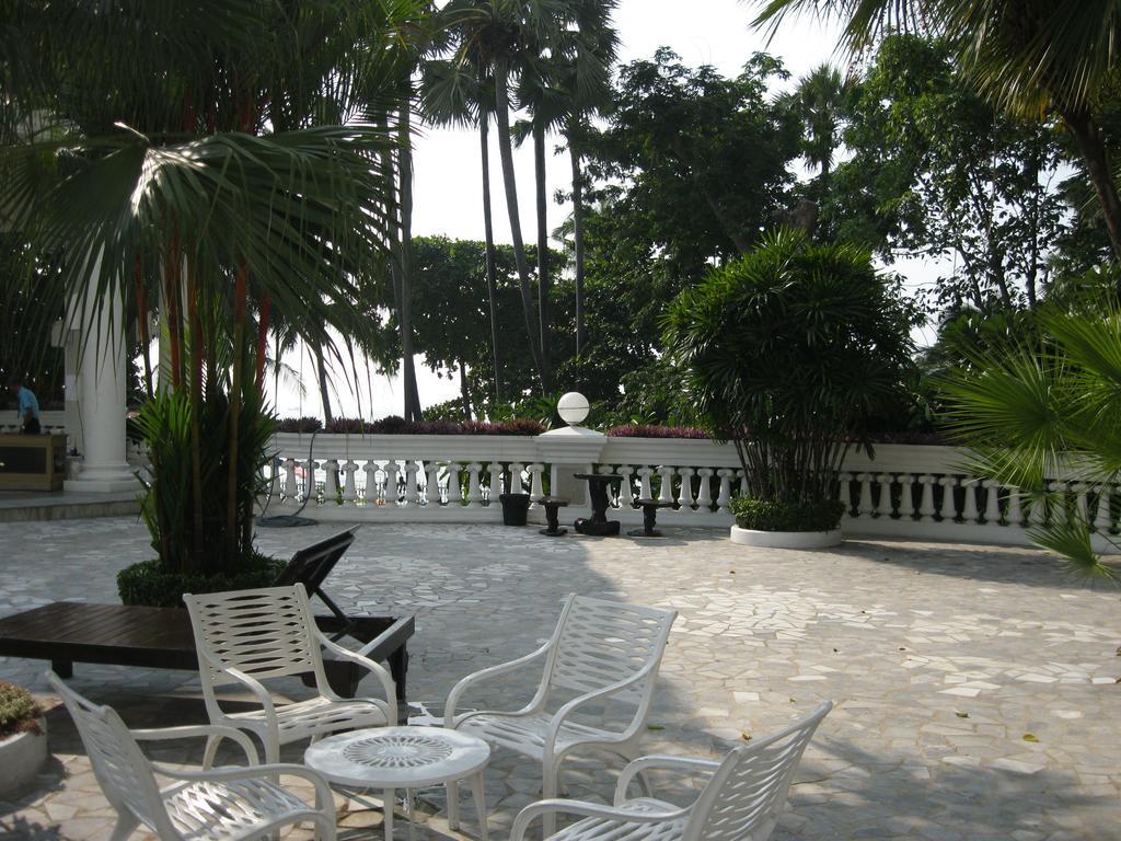 Sky Orchid Beachfront Apartment Pattaya