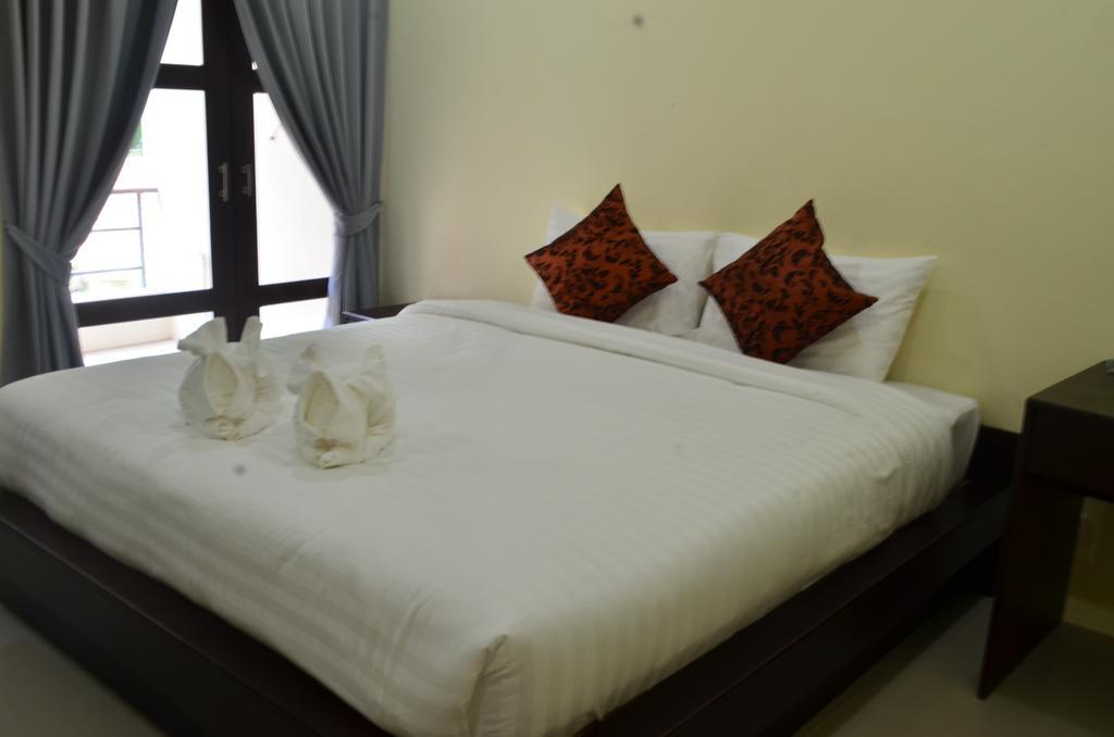 Morakot Lanta 3*