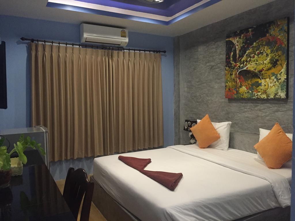 Bro&sis Place Hotel 2*