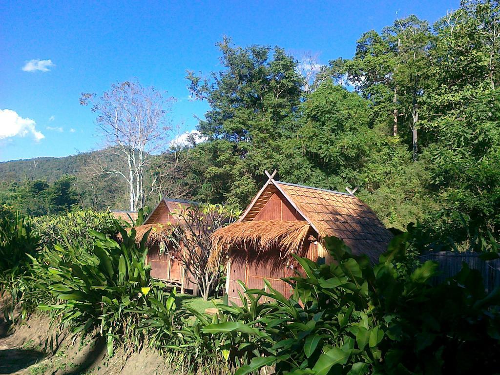 Bamboo Hut Resort