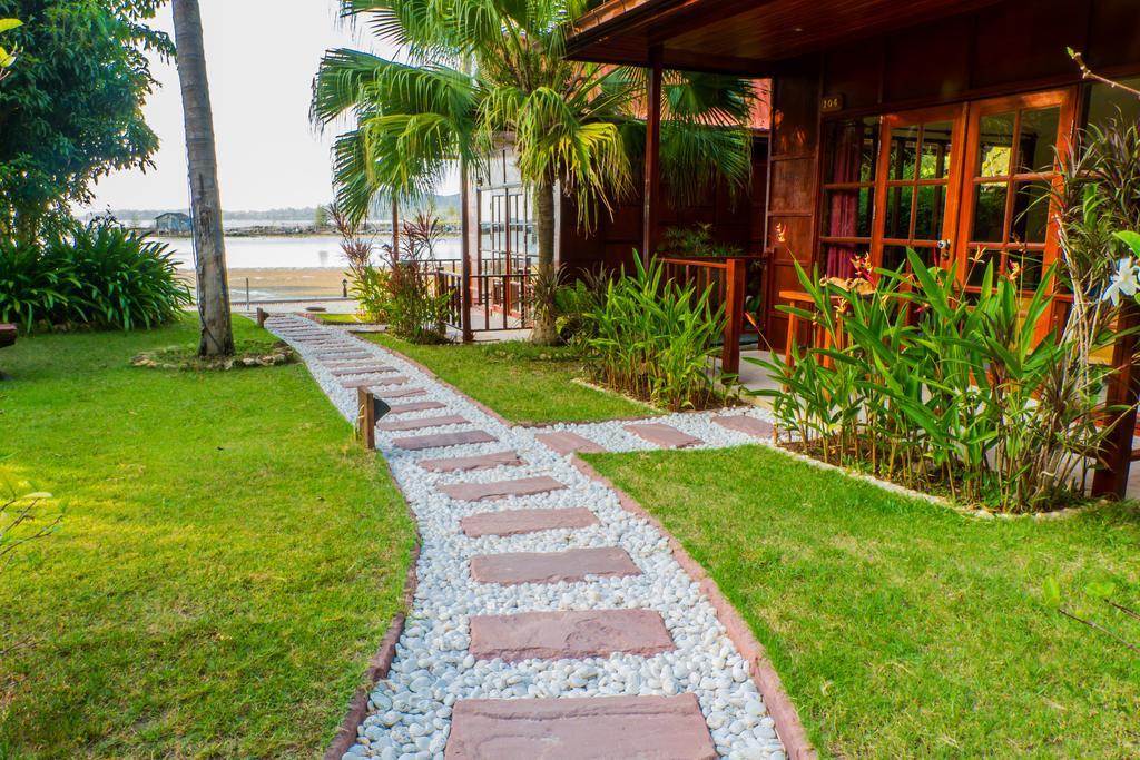 Cyana Resort