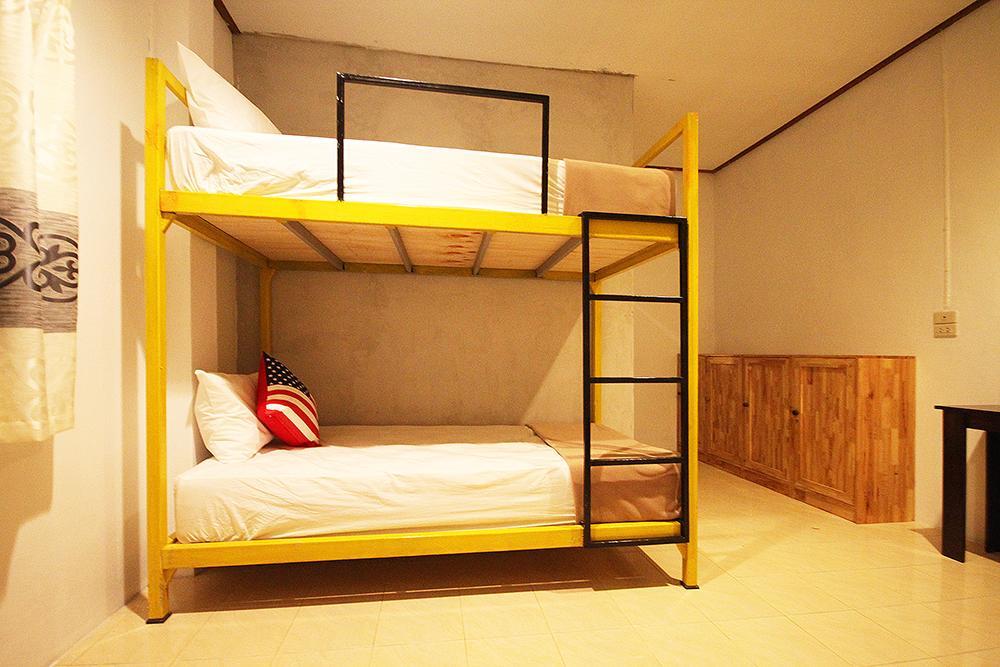Hostel Indy *