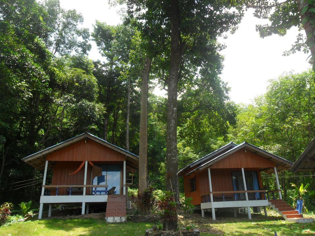 Elephant & Castle Bed & Breakfast