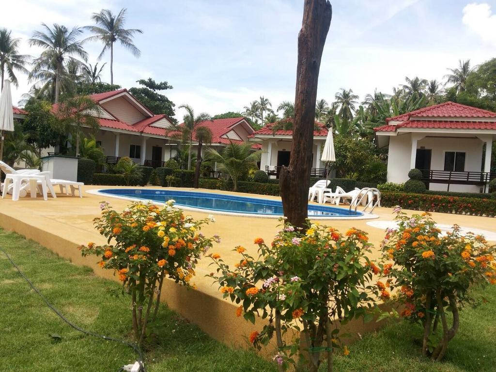Hana Lanta Resort 2*