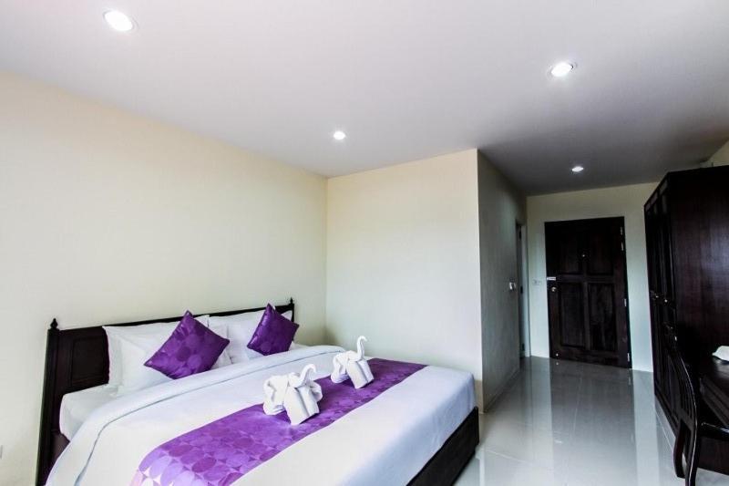Meesuk Place 2*