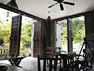 Haad Yao Bungalows