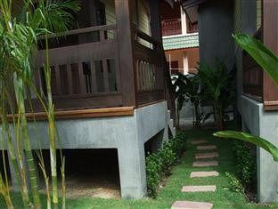 Haad Yao Bungalows Resort 2*