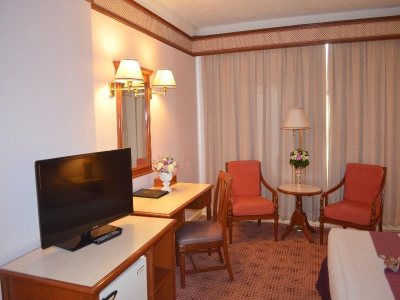 Diamond Plaza Hotel 3*