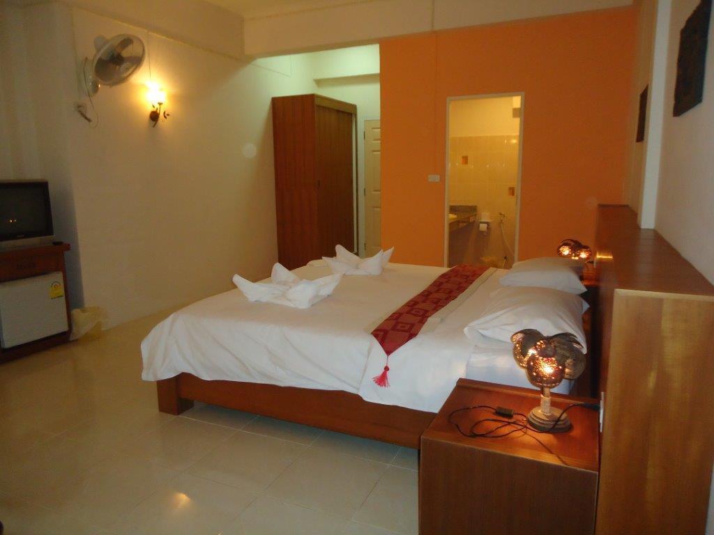 Thai Life Khaolak Guest house