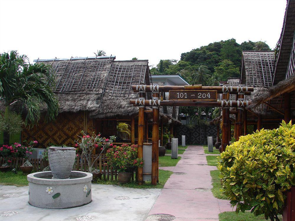 Twin Palms 2*