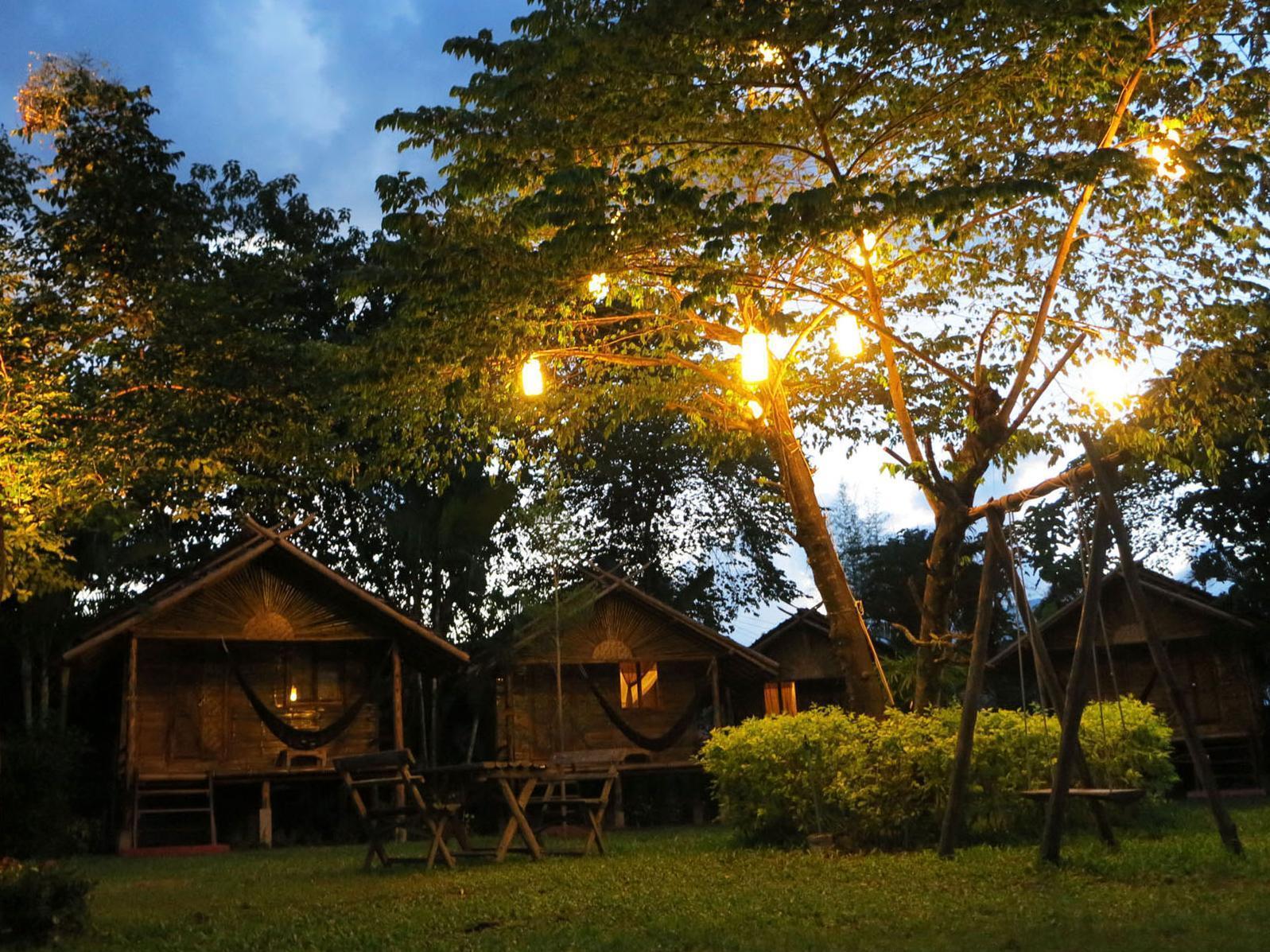 Country Hut Pai