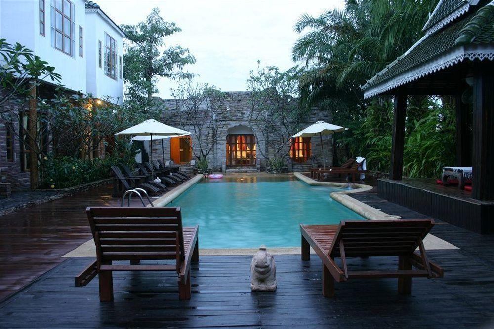 Keereeta Resort 3*