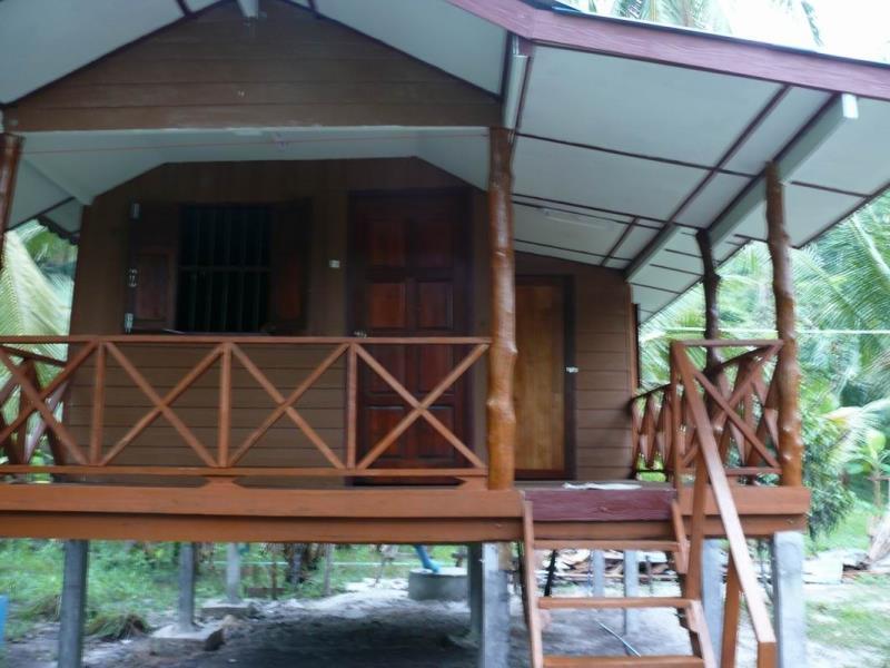 Hinkong Hut 2*