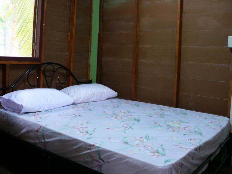 Hinkong Hut Resort 2*