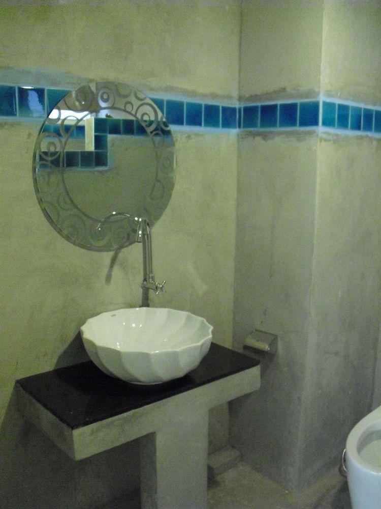 Hotel Dozy Lamoon House
