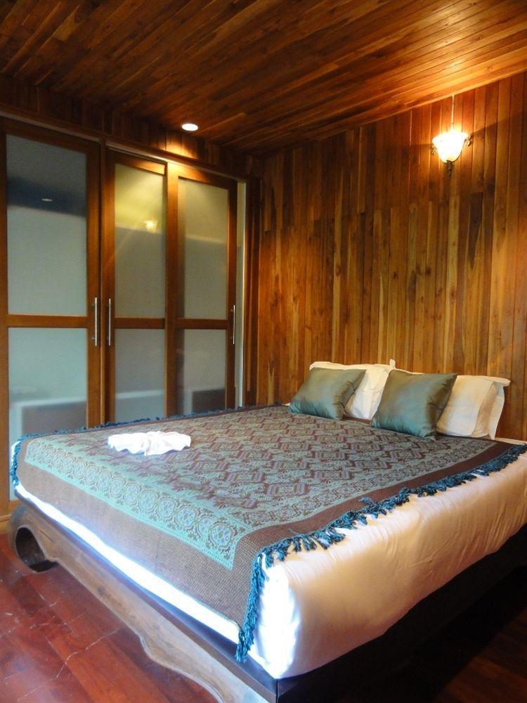 Villa Tamarind *
