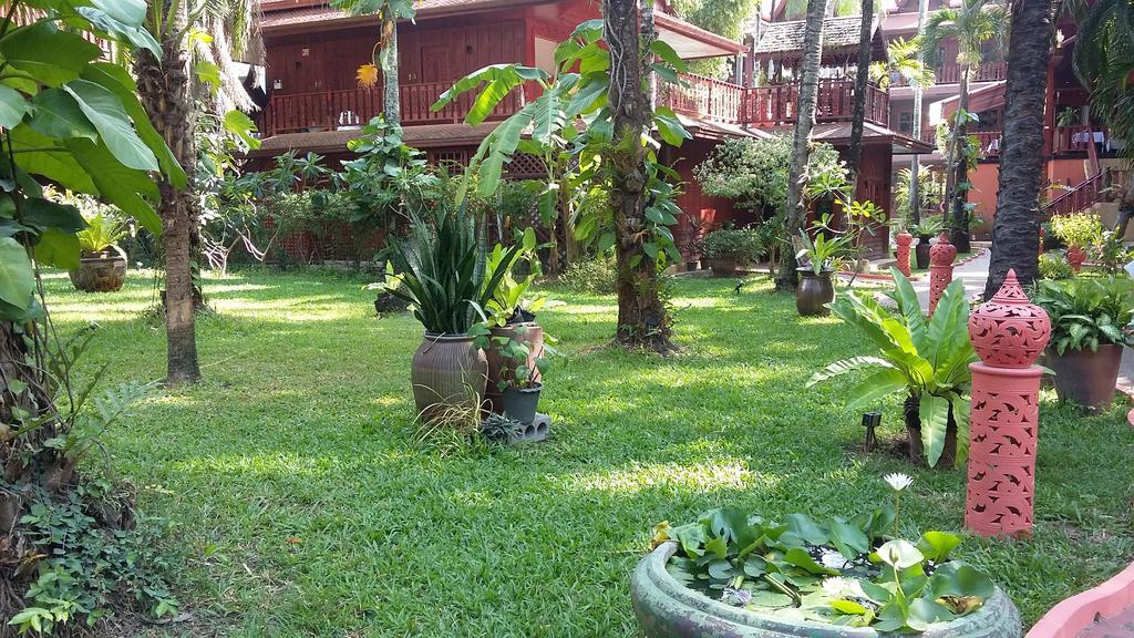 Hotel Royal Phawadee Village - 2 Minutes Walk To The