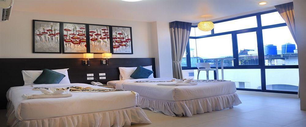 @ White Hotel Patong