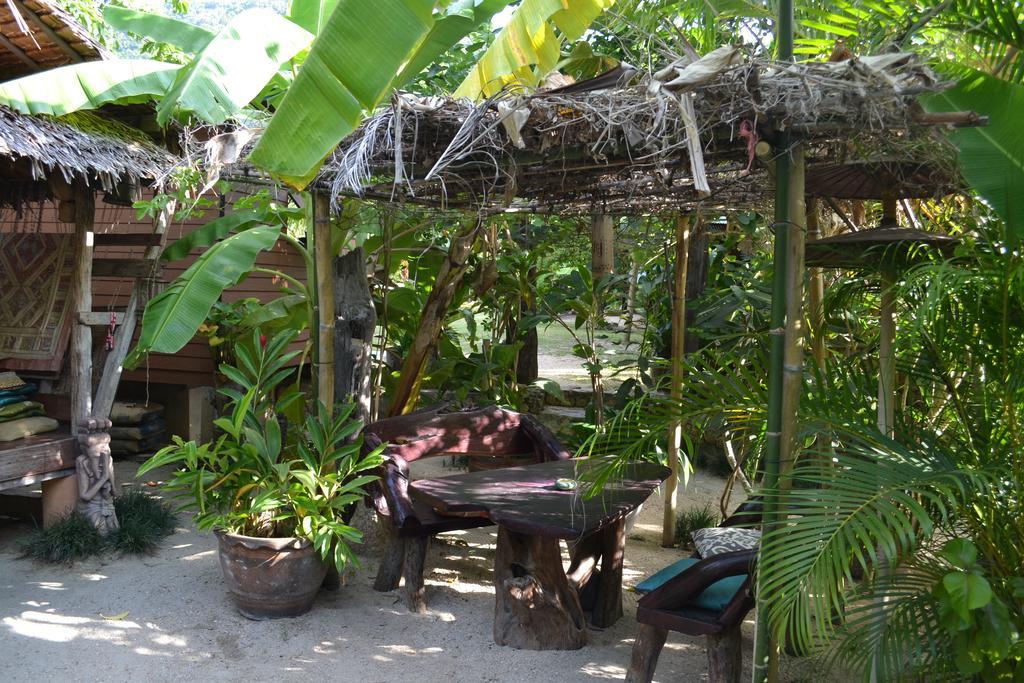 Thai Terrace 2*