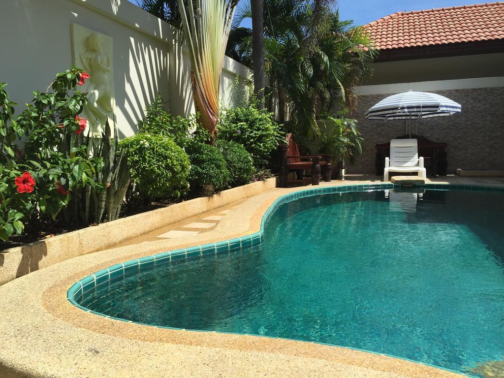 Majestic Pool Villa *