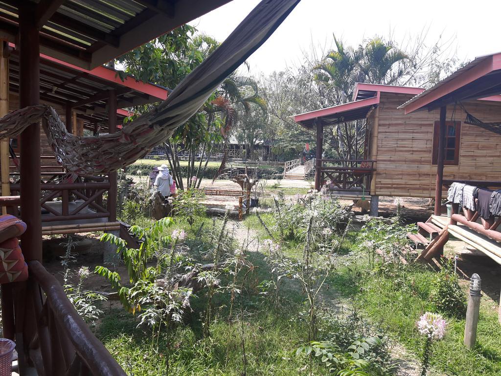 Family Hut Pai