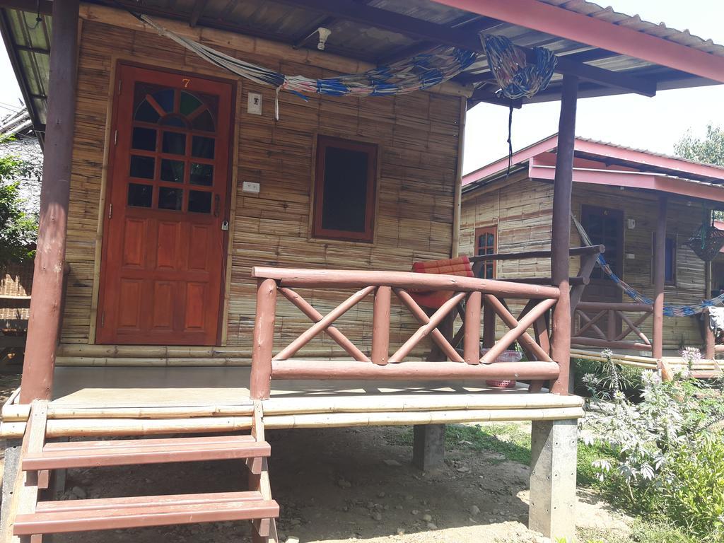 Resort Family Hut Pai