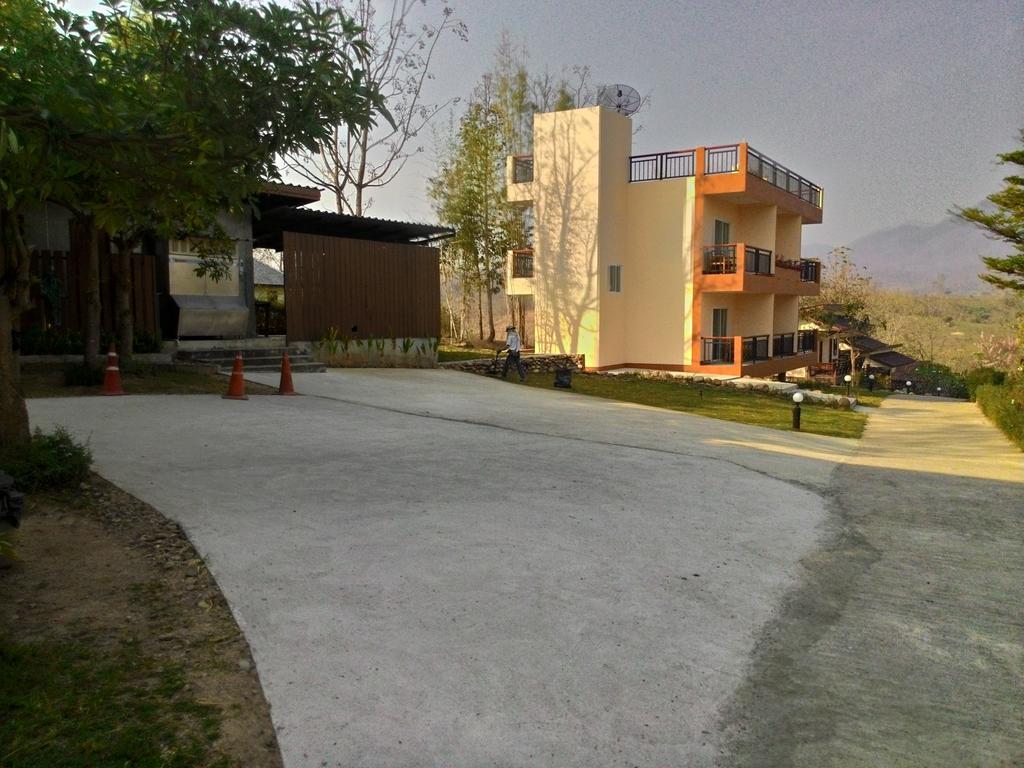 Resort Happy Village *