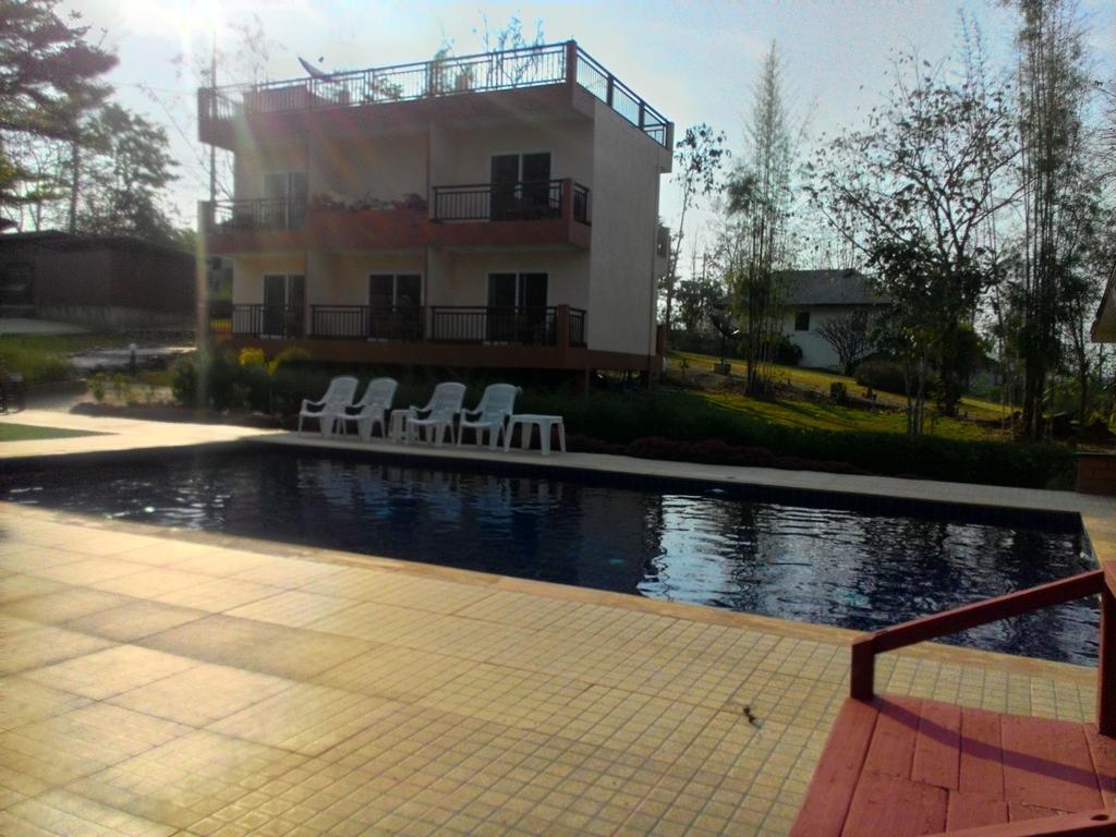 Resort Happy Village *